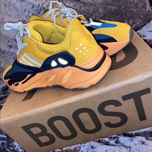 Yeezy 700 “sun”